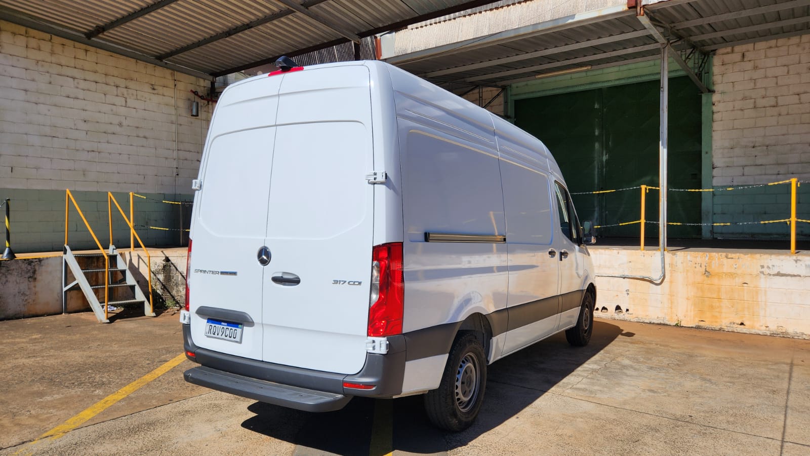 Mercedes Benz Sprinter Automática aproxima van da experiência de um automóvel Sérgio Dias (10)