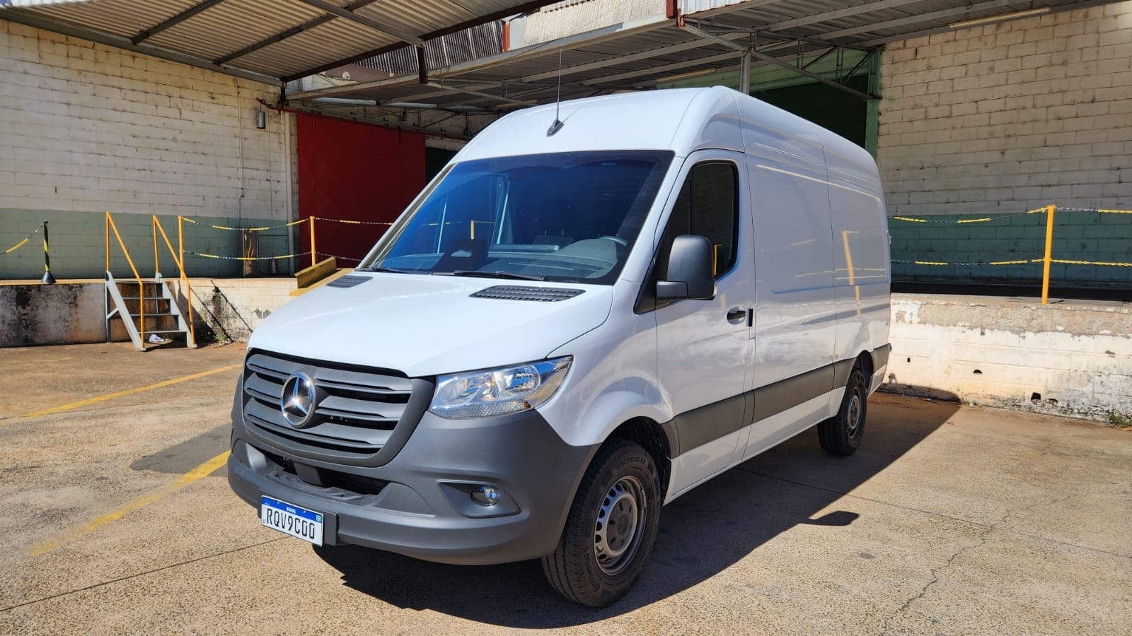 Mercedes Benz Sprinter Automática aproxima van da experiência de um automóvel Sérgio Dias (15)