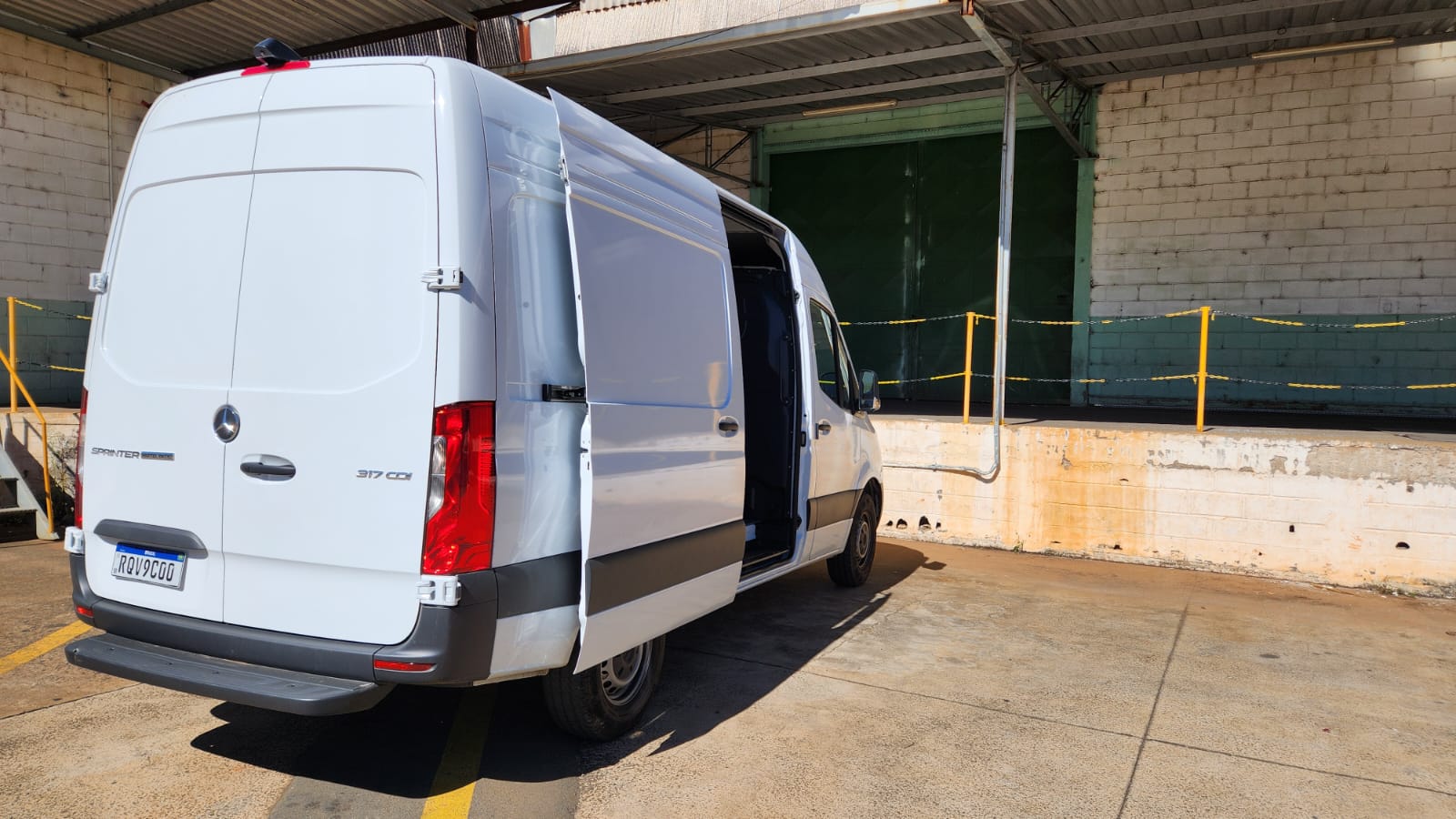 Mercedes Benz Sprinter Automática aproxima van da experiência de um automóvel Sérgio Dias (9)