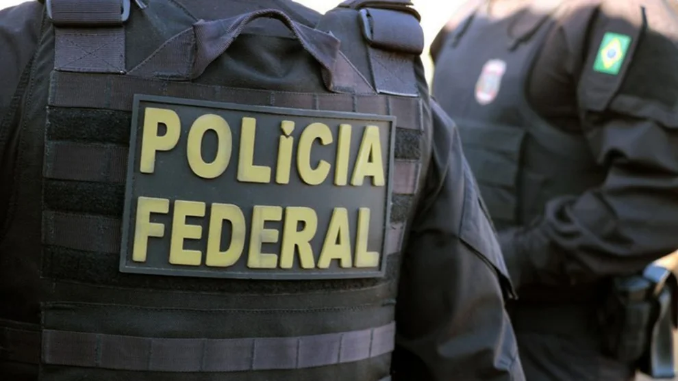 Polícia Federal apreende revólver e munições em Cuiabá durante Operação Guardiões de Fogo contra fraudes em registros de CAC