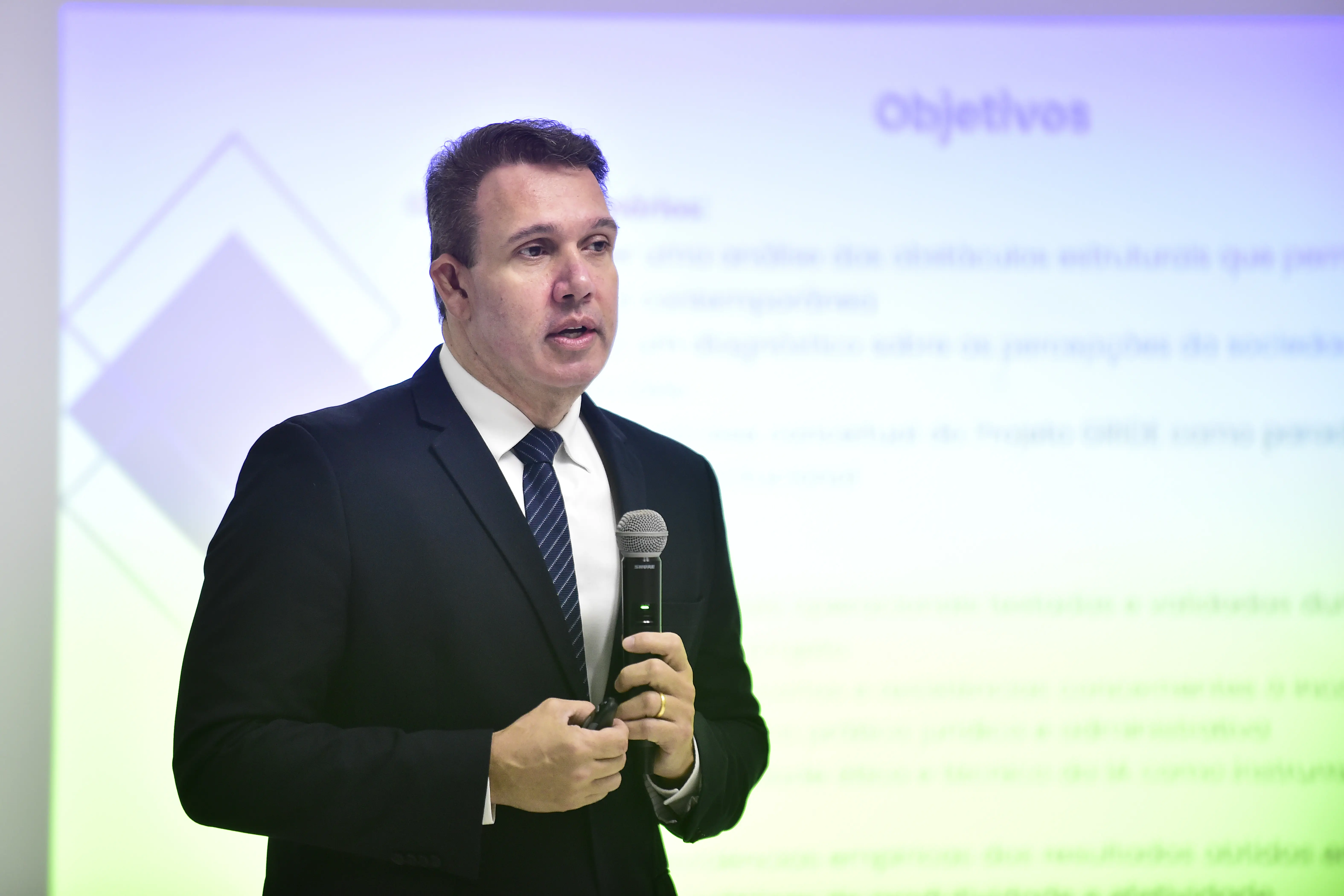 Da tela do computador ao balcão do fórum: como a inteligência artificial criada em Mato Grosso conquistou a Justiça brasileira