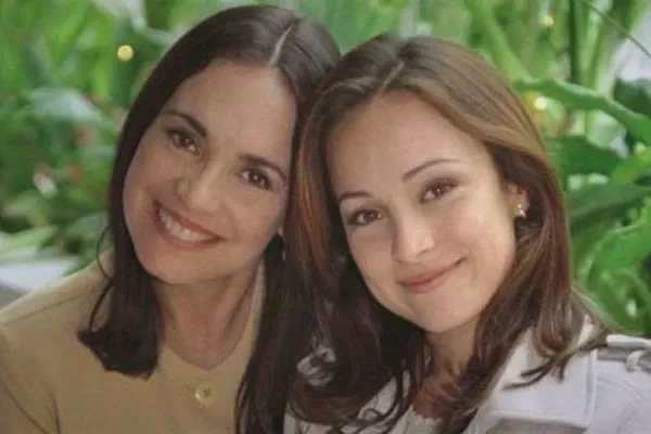 Gabriela vive climão com Regina Duarte em entrevista