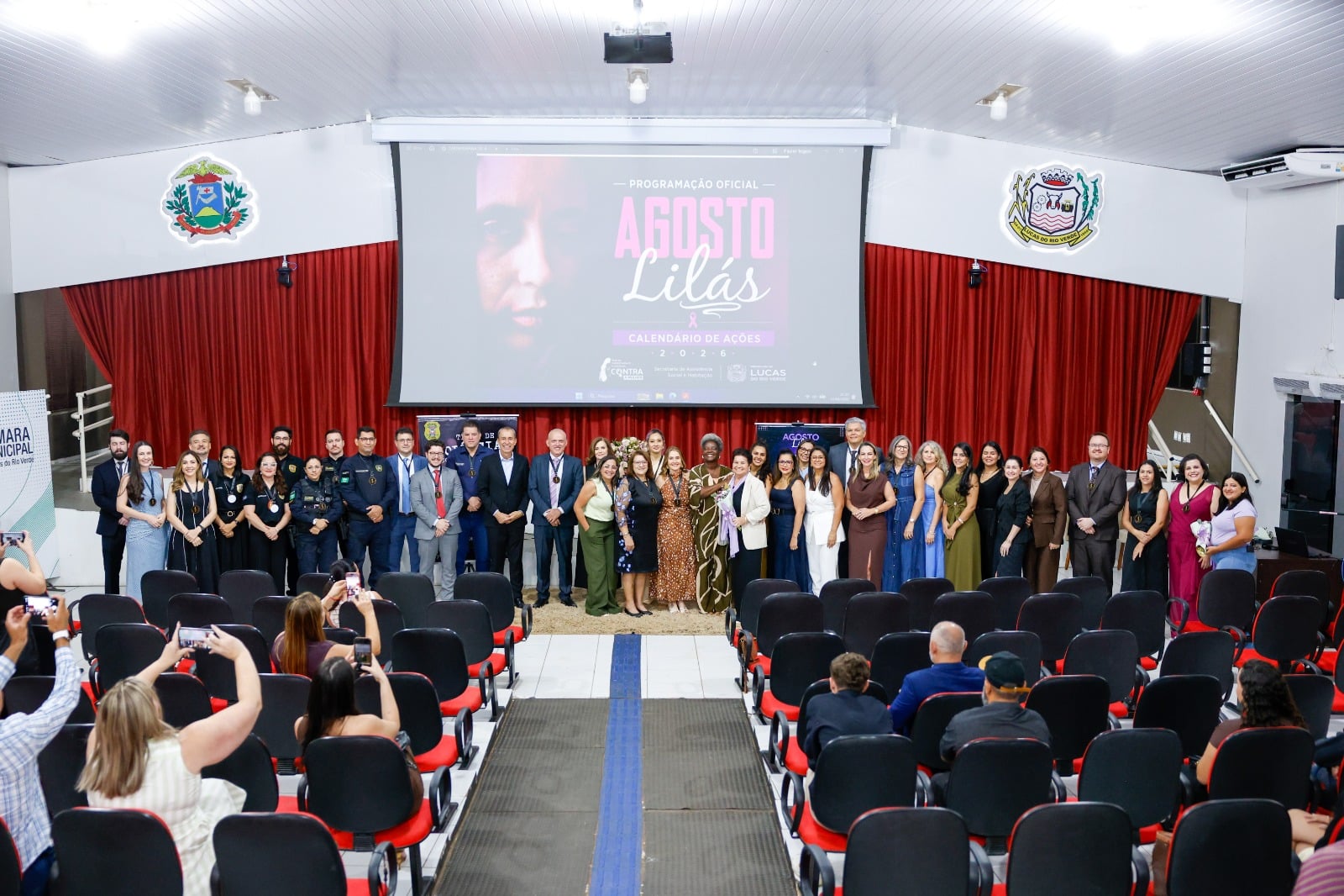 Vereadores reforçam compromisso com a rede de proteção às mulheres durante homenagem da OAB