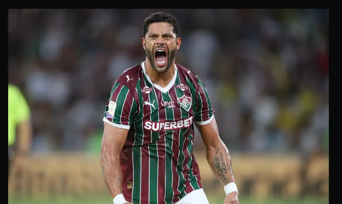 Fluminense vence o Remo de virada e segue no G-4