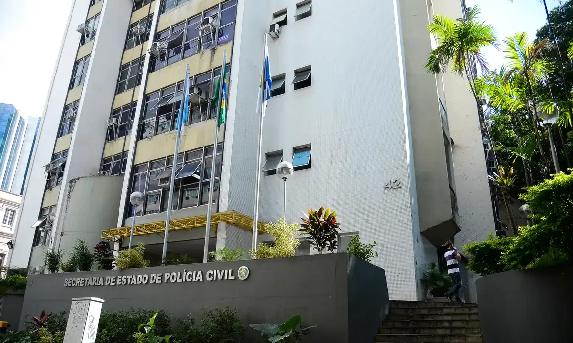 Polícia intensifica operação contra integrantes do CV no Rio