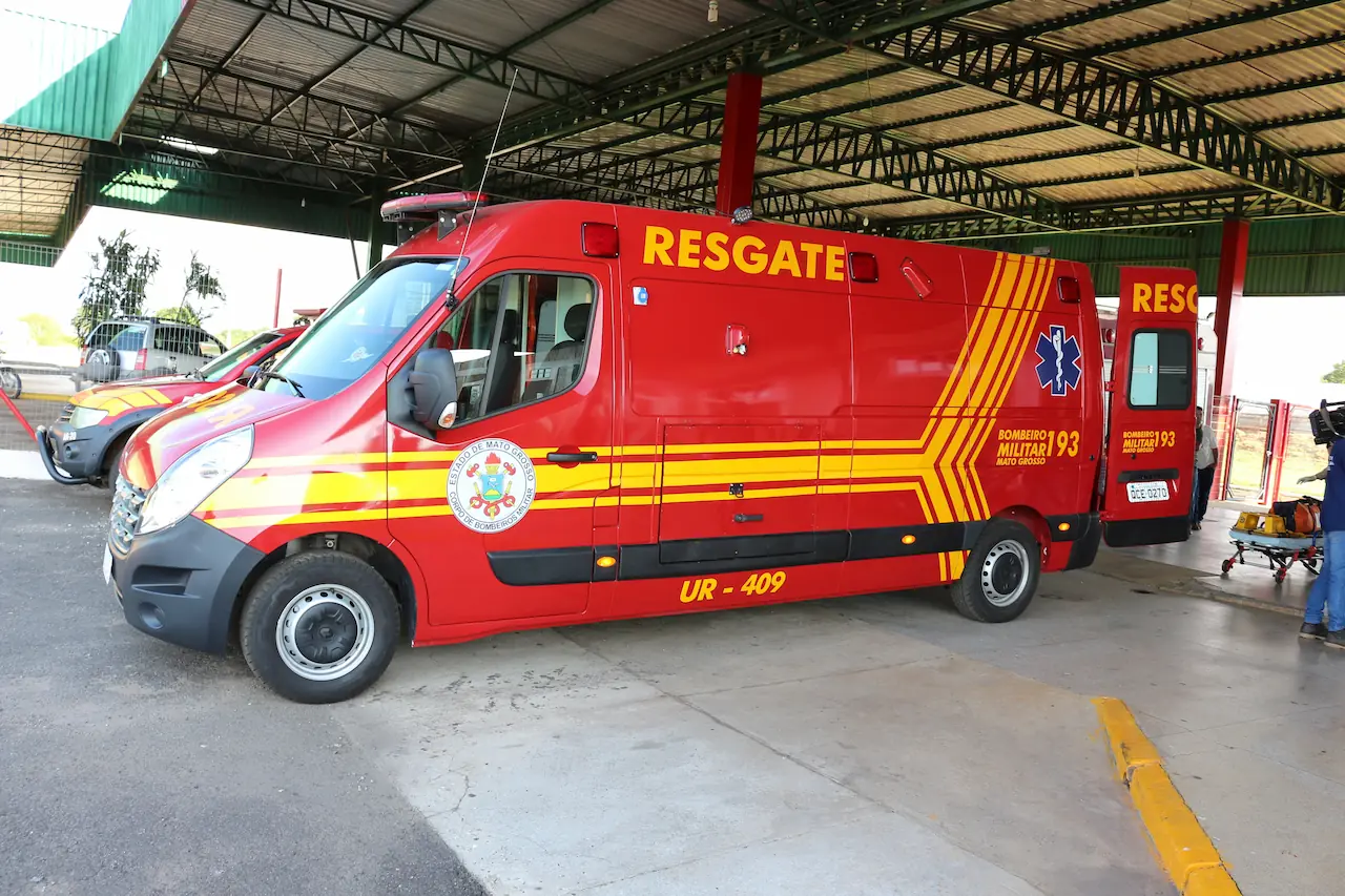 Motociclista de 37 anos morre após bater contra árvore caída na BR-158 entre Barra do Garças e Nova Xavantina