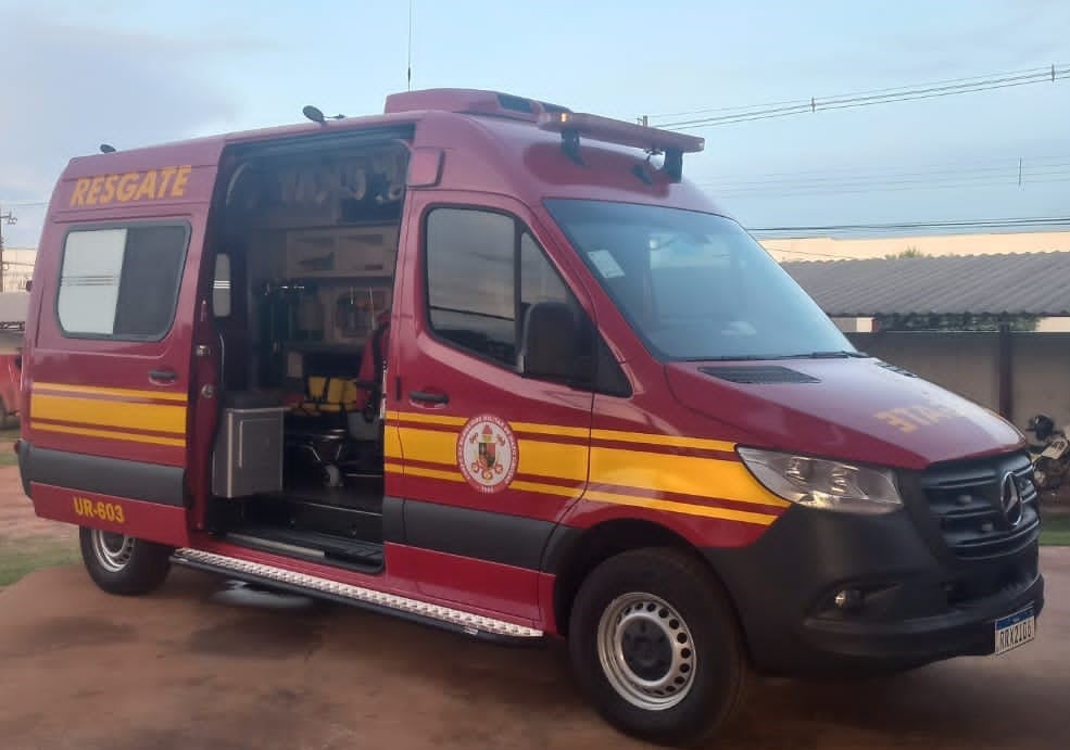 Ambulância do corpo de bombeiros