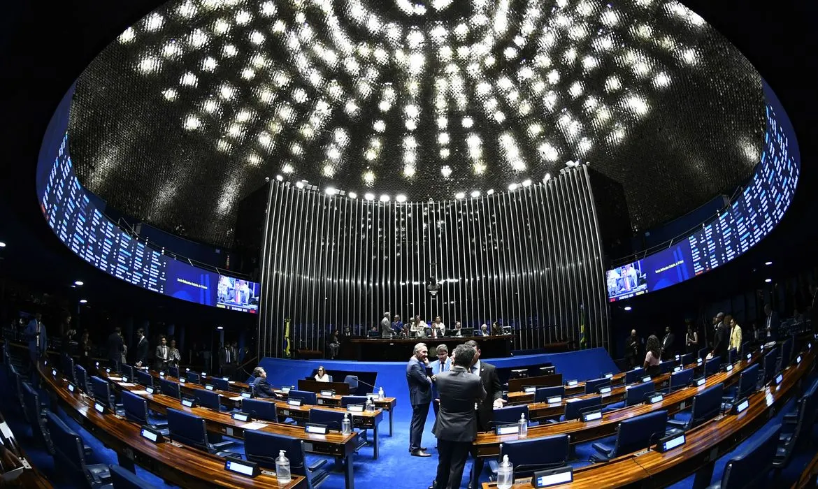 Congresso retoma trabalhos com esforço concentrado antes das eleições