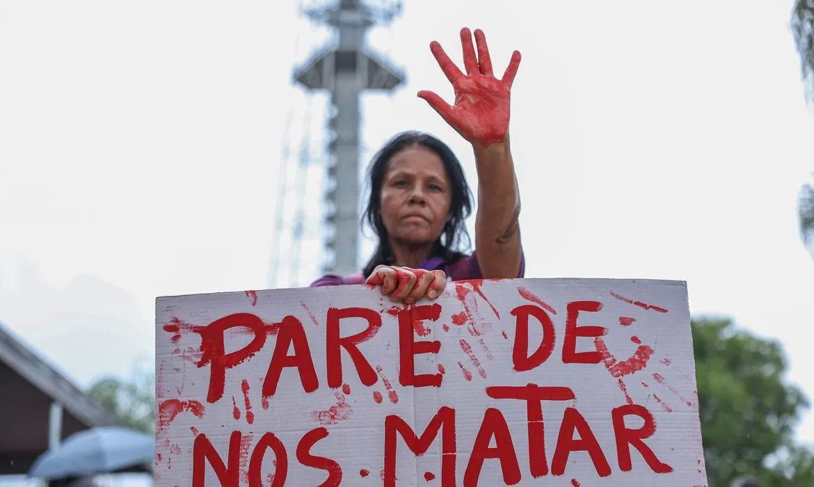 Violência contra mulheres cresce em dias de futebol