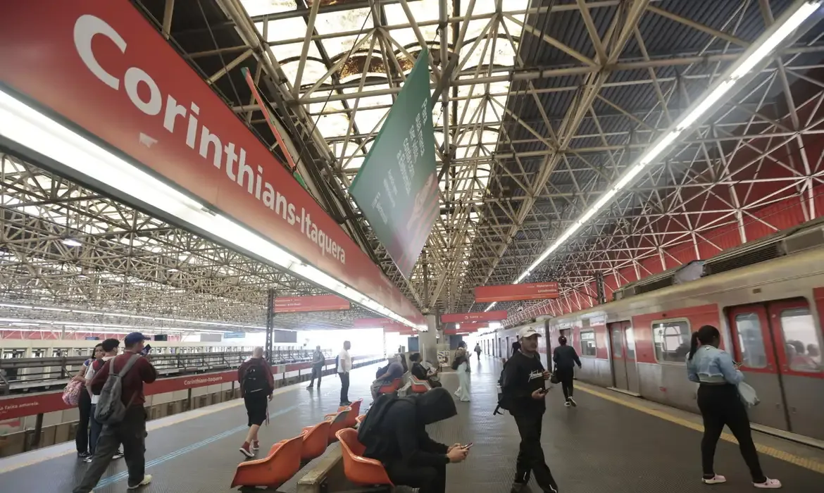 CPTM realiza assembleia para decidir continuidade da greve