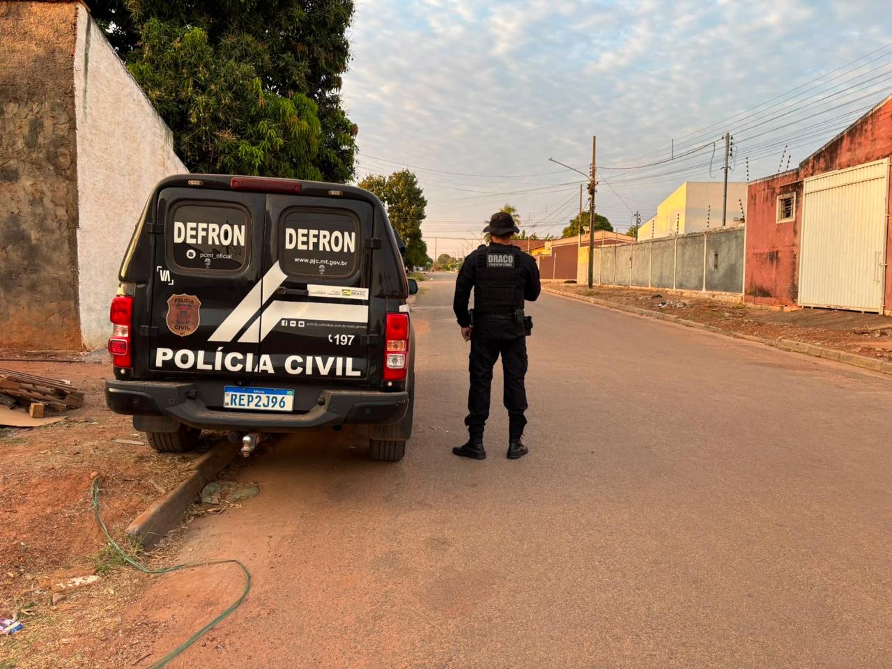 Polícia Civil deflagra 2ª fase da Operação Coroa Quebrada em Cáceres e prende suspeito com rifle de uso restrito