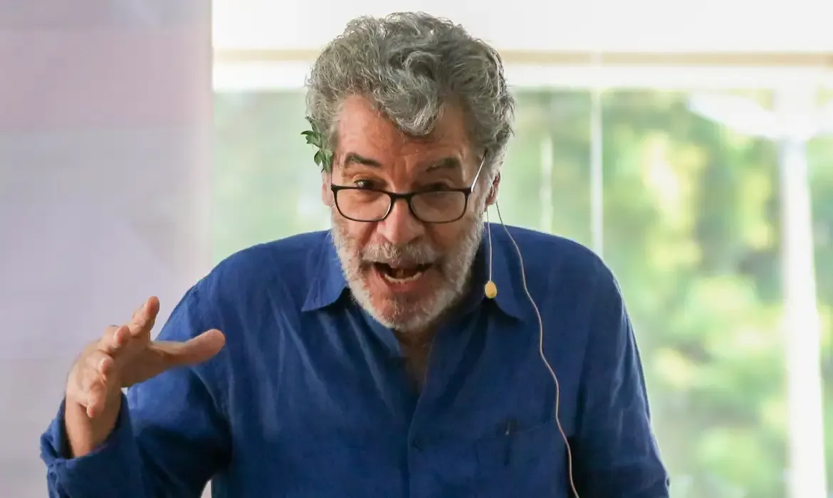 Paulo Betti defende regulamentação do streaming durante o Bonito CineSur