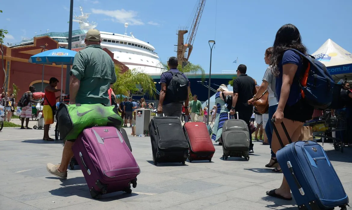 Turismo coloca Brasil entre os quatro países que mais cresceram em visitantes internacionais
