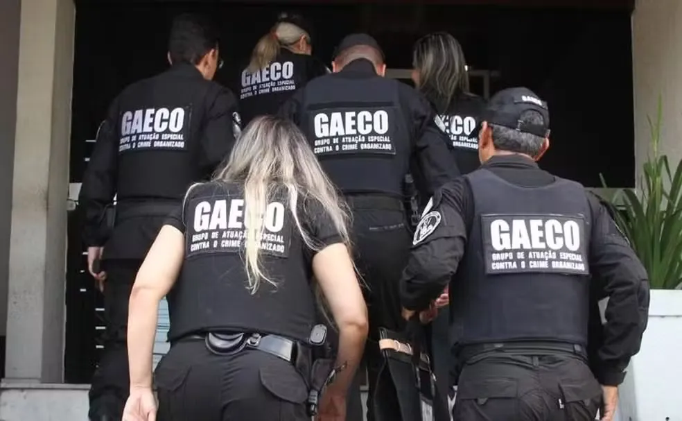 Facções criminosas