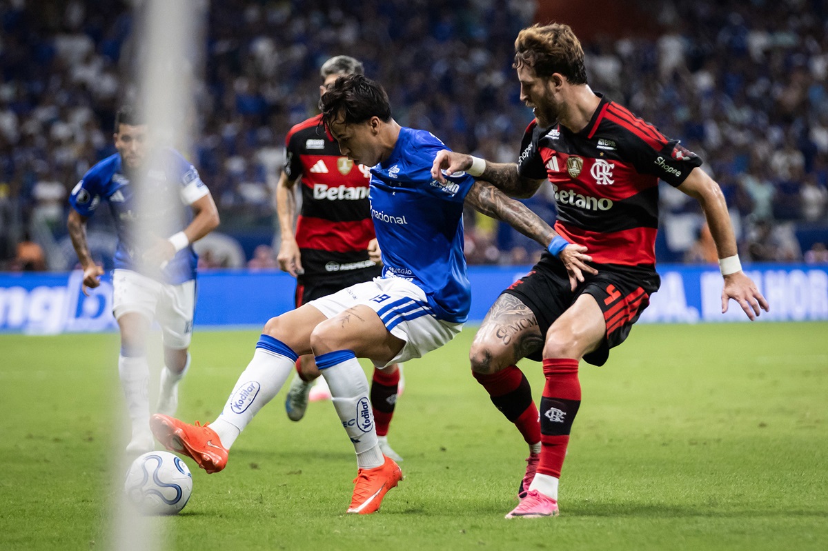 Flamengo x Cruzeiro: onde assistir ao vivo e escalações. Imagem: Gustavo Aleixo/Cruzeiro Flamengo x Cruzeiro: onde assistir ao vivo e escalações. Imagem: Gustavo Aleixo/Cruzeiro