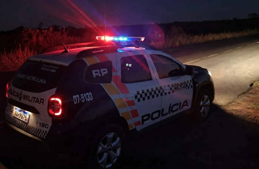Identificados suspeitos mortos em confronto com a Polícia Militar após assalto a loja em Várzea Grande