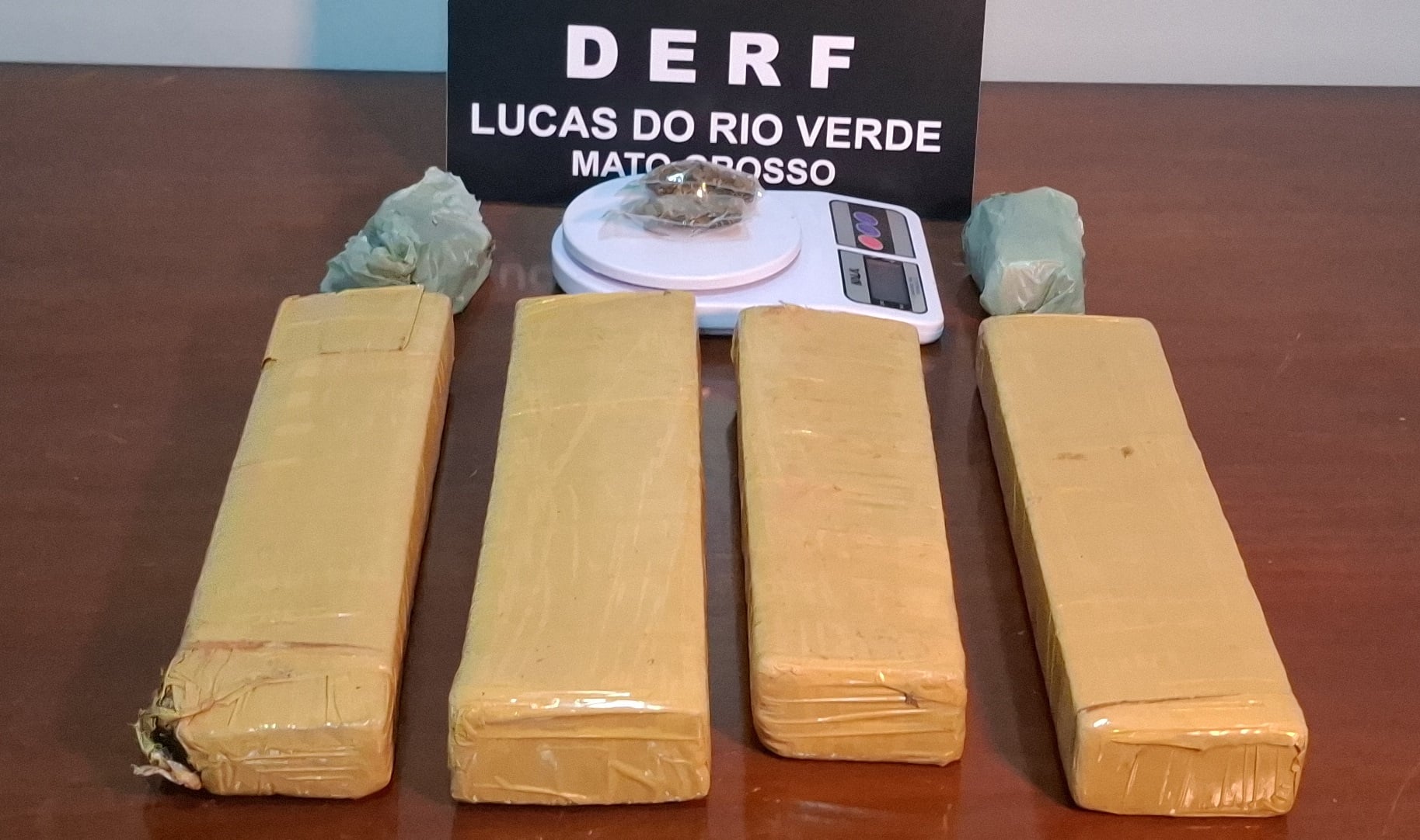 Suspeito é egresso do sistema prisional e atuava no comércio e distribuição de entorpecentes no município.