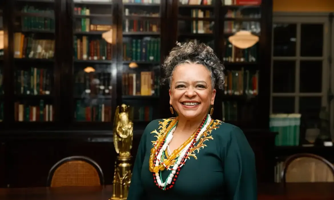 Flup homenageia Ana Maria Gonçalves em edição no Rio