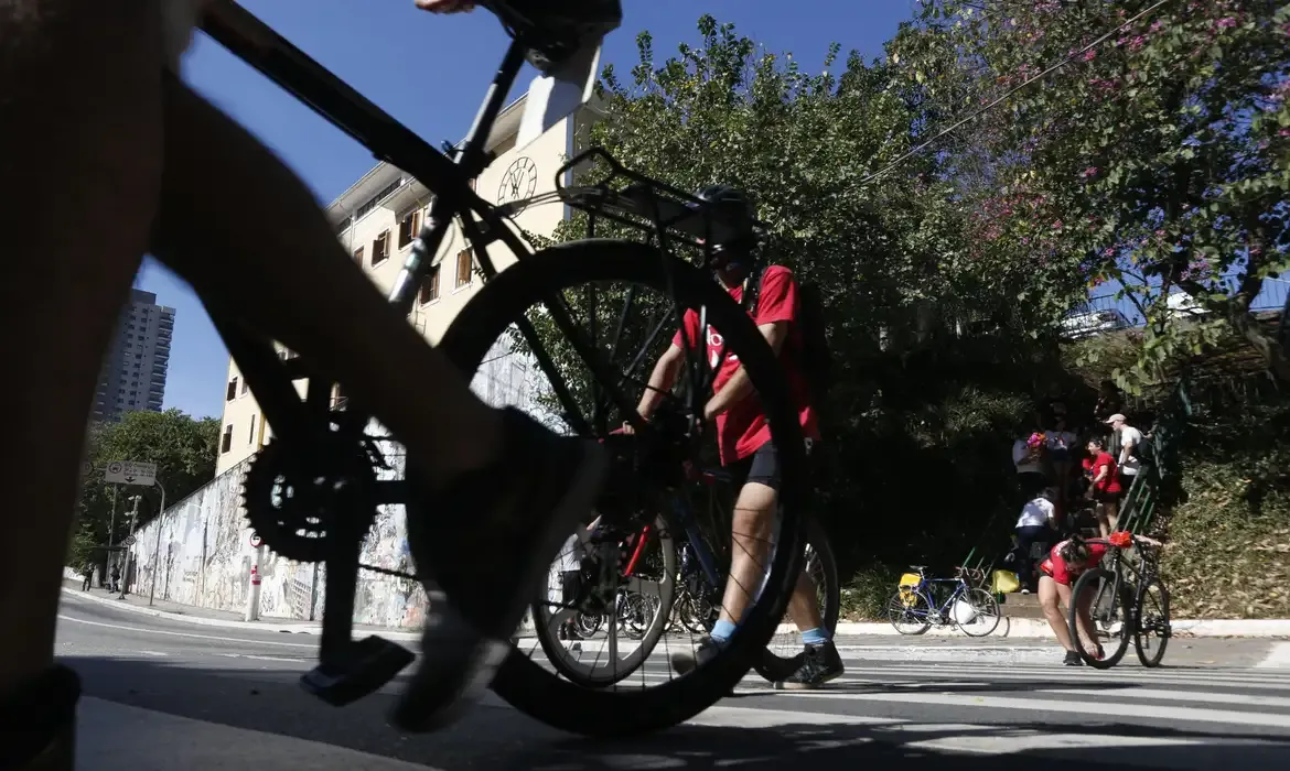 Bicicleta ganha espaço no DF durante Semana Sem Carro