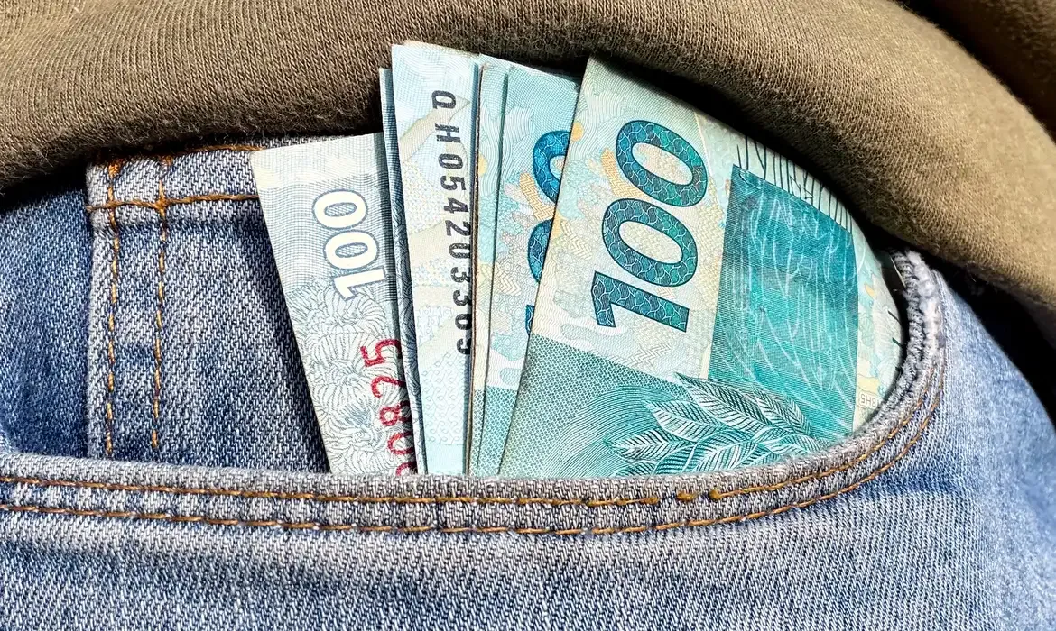 Déficit do Governo Central fica em R$ 13,6 bilhões em agosto