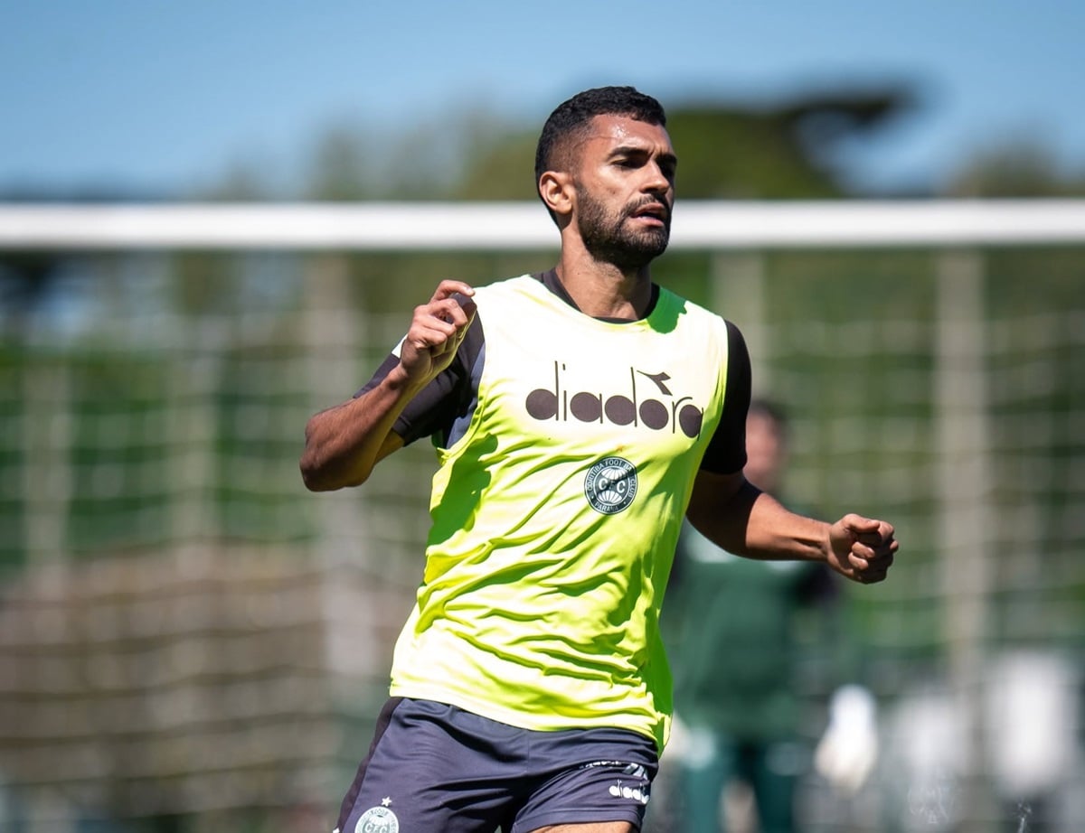 Coritiba x Mirassol: onde assistir ao vivo e escalações. Imagem: JP Pacheco Coritiba