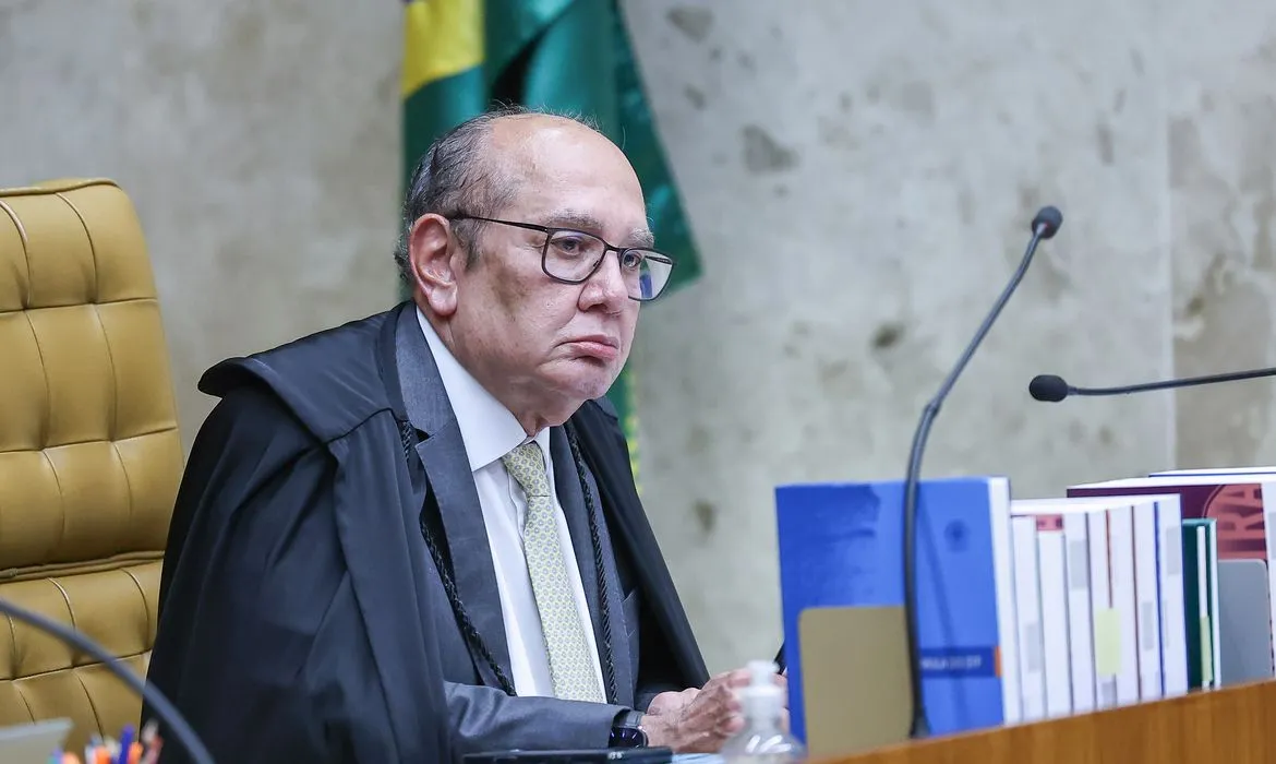 STF avalia proposta para vetar policiais como assessores
