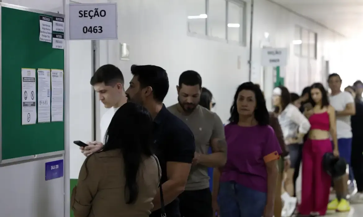 Eleitores devem consultar local de votação antes de votar