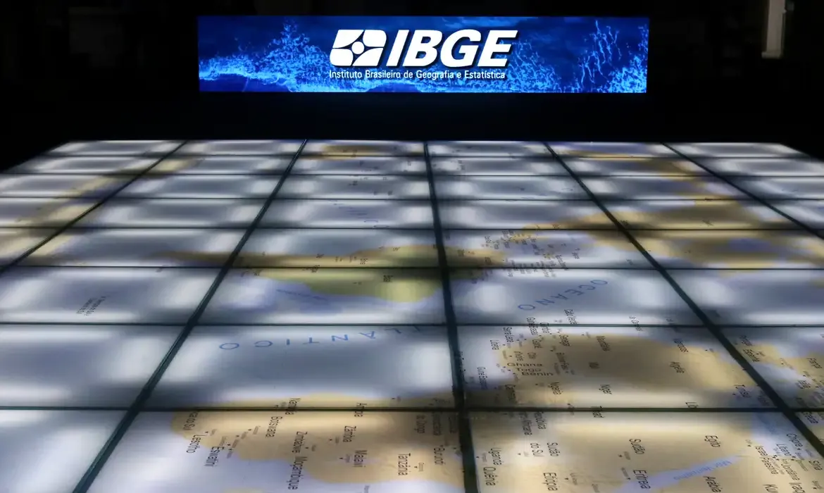 IBGE abre 325 vagas temporárias para pesquisas por telefone
