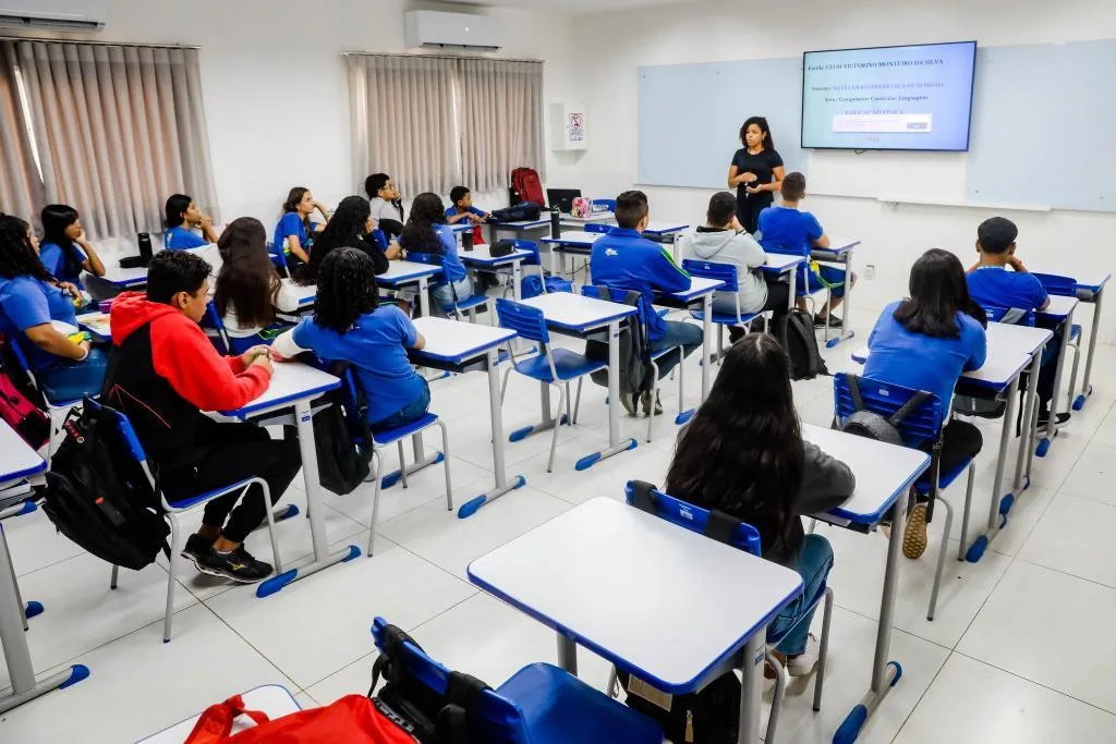 Escolas de MT têm até sexta-feira para corrigir e fechar dados do Censo Escolar 2026