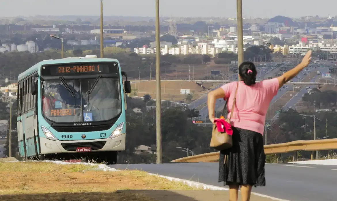 Defensoria pede transporte gratuito no segundo turno ao STF