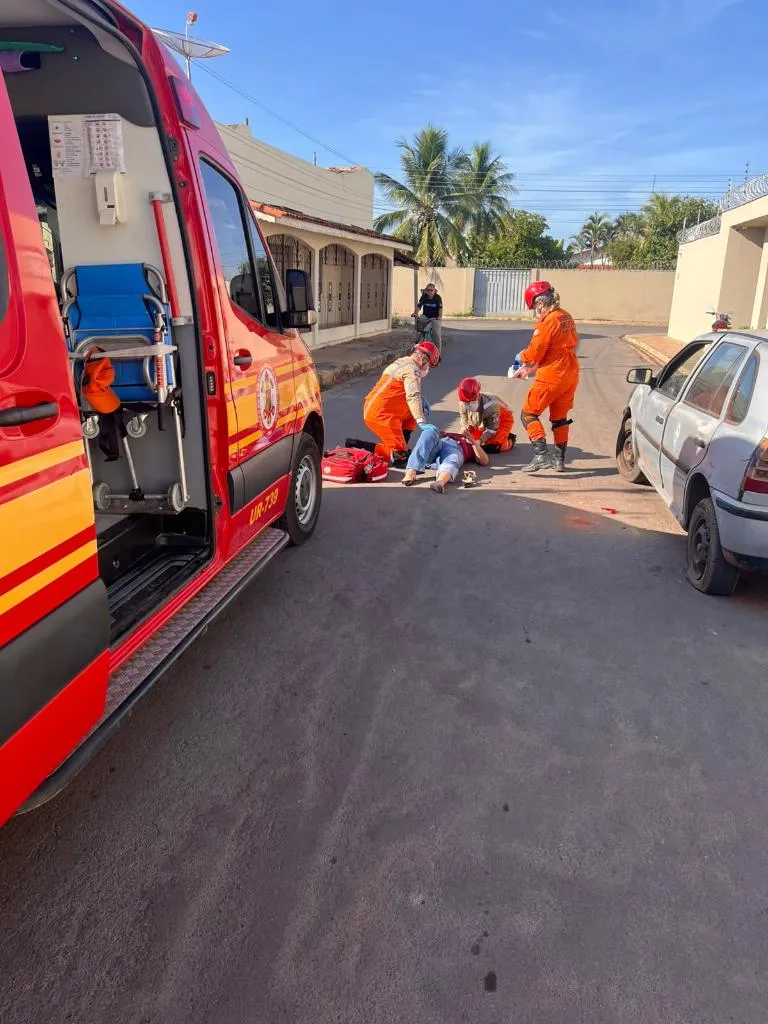 Acidente entre carro e moto deixa duas mulheres feridas em Cáceres