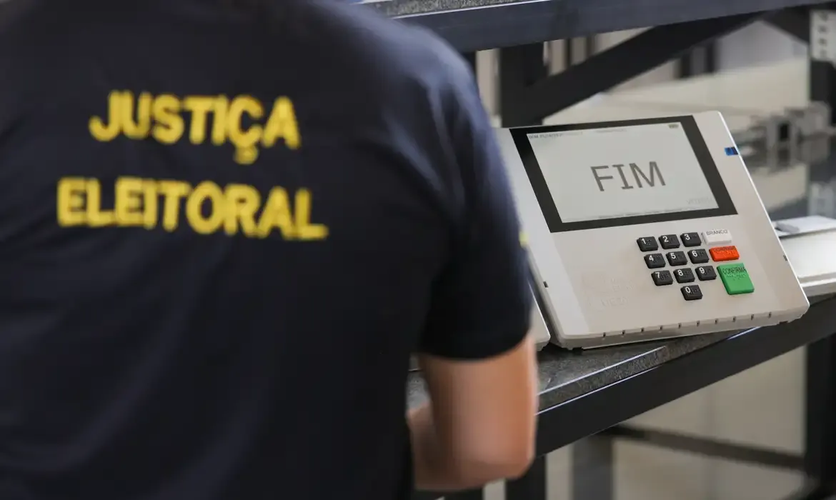 Urnas eletrônicas passam por auditoria no segundo turno