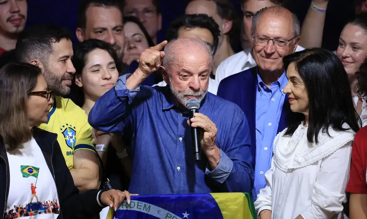 Lula é parabenizado por Motta e Alcolumbre após reeleição