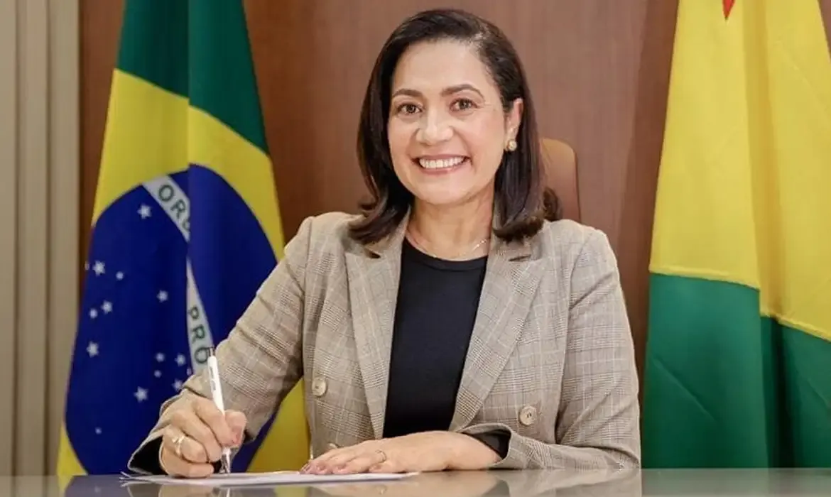 Mailza Assis é reeleita governadora do Acre com 66,16% dos votos