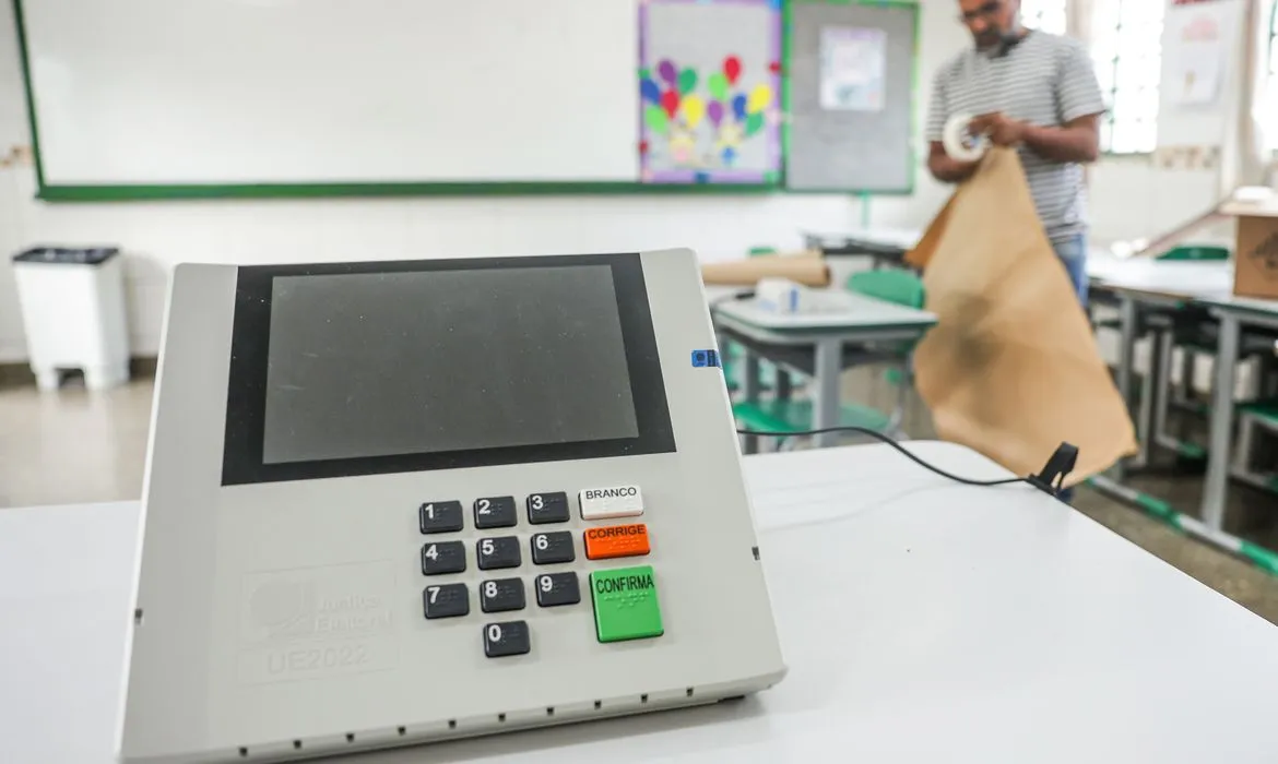 Urnas eletrônicas com problemas são substituídas em SP
