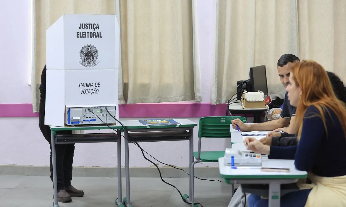 Assédio eleitoral gera 1.937 denúncias ao MPT no Brasil