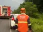 Perda de controle em pista molhada provoca capotamento e mobiliza Corpo de Bombeiros na MT-560