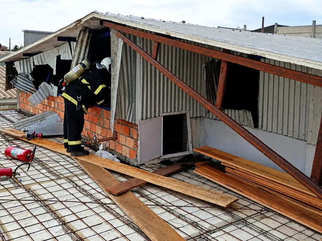 Incêndio atinge telhado de hospital em Guarantã do Norte