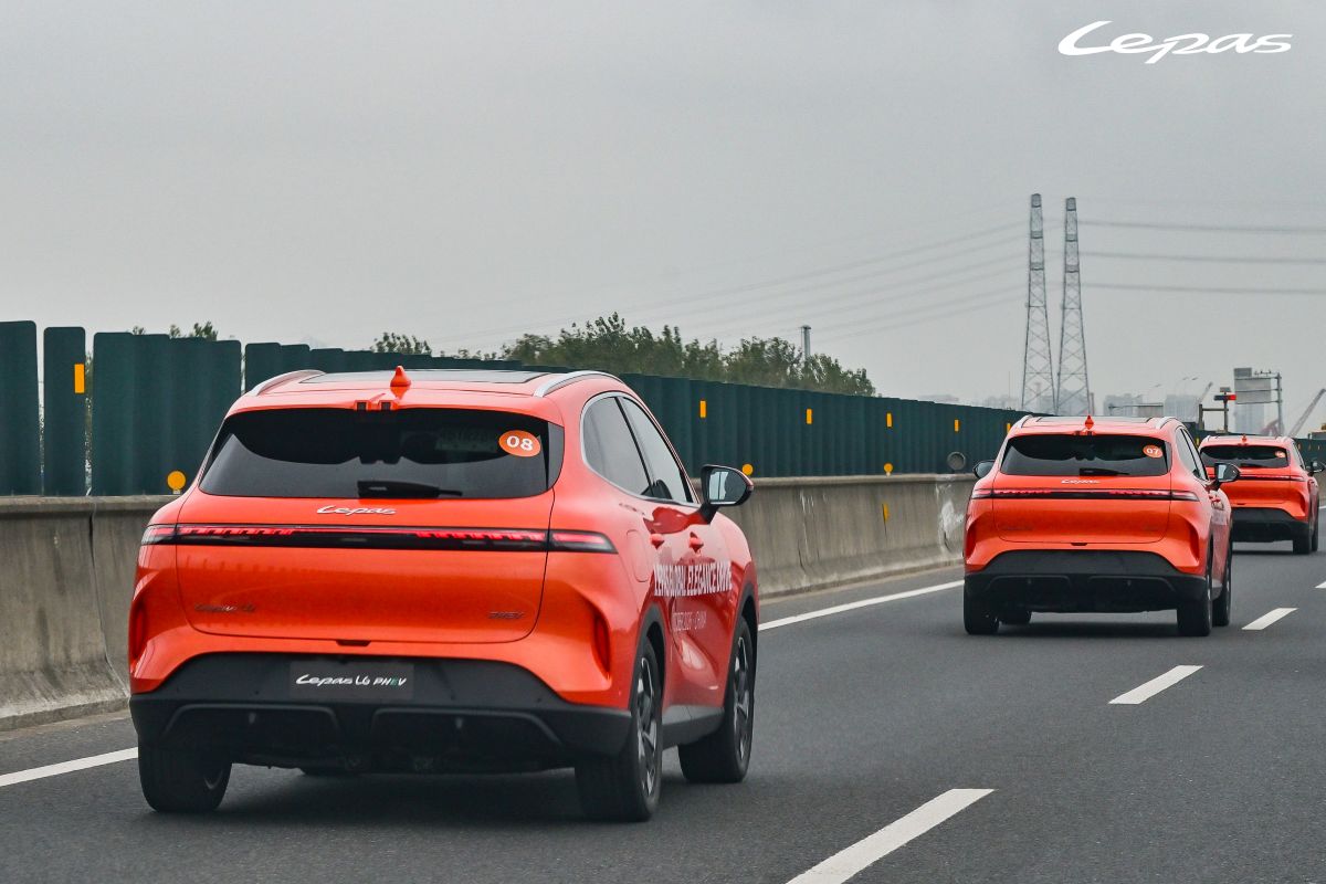Lepas L6 PHEV mostra sua proposta em viagem pela China   Divulgação (11)
