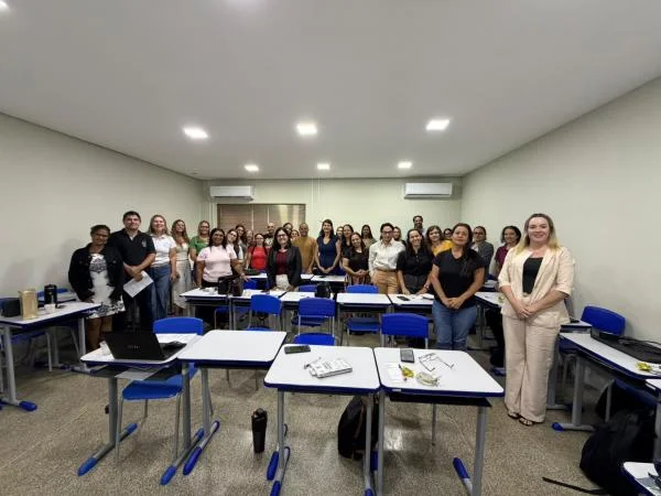 Professores de Sorriso participam de capacitação sobre o Saeb