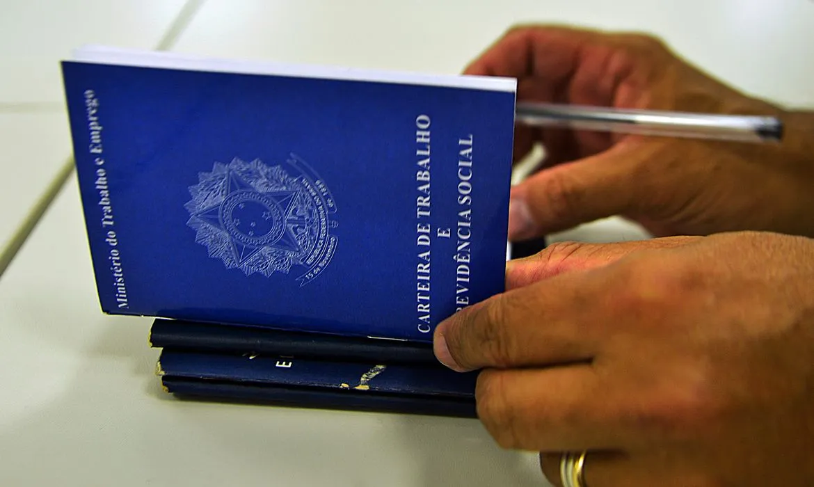 Abono salarial libera R$ 804 milhões para mais de 1 milhão de trabalhadores
