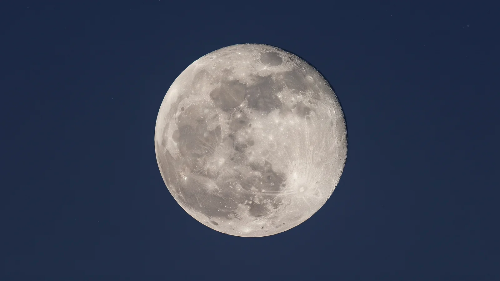Lua hoje: fase minguante começa após Lua Cheia